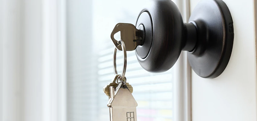 Bifold Door Knob Replacement in Claremont, California